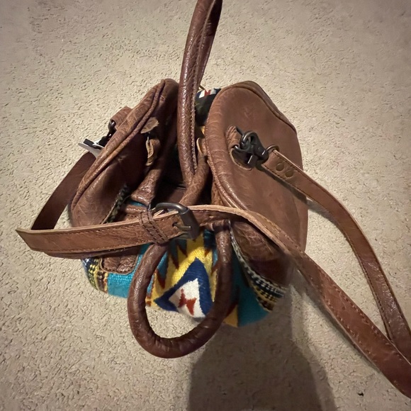 Upcycled American Darling Aztec duffel bag - Picture 8 of 11